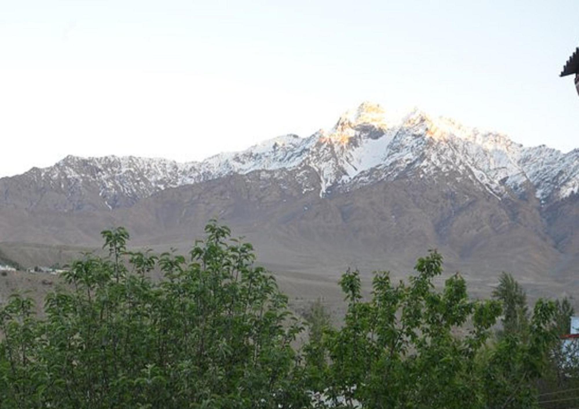 The Nun-Kun Residency Kargil Hotel Buitenkant foto